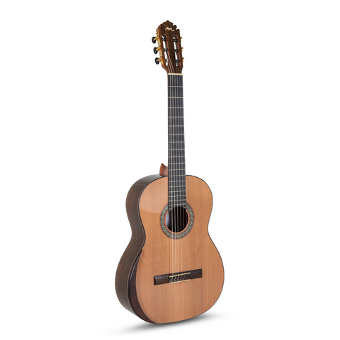 Manuel Rodríguez Superior B Cedar Classical Guitar 4/4 Manuel Rodríguez Superior B Cedar Classical Guitar 4/4