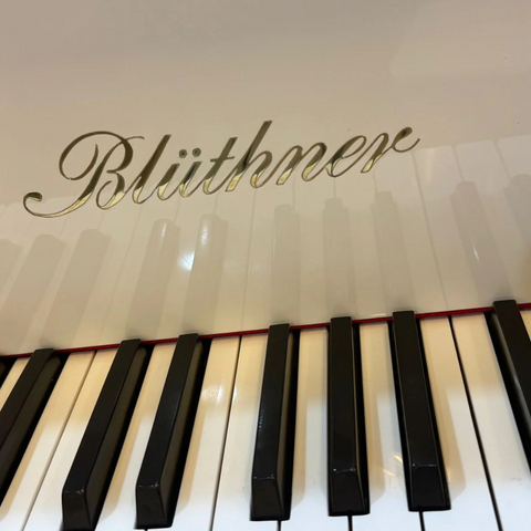 Blüthner Model 6 Grand Piano – White (Renewed) Blüthner Model 6 Grand Piano – White (Renewed)