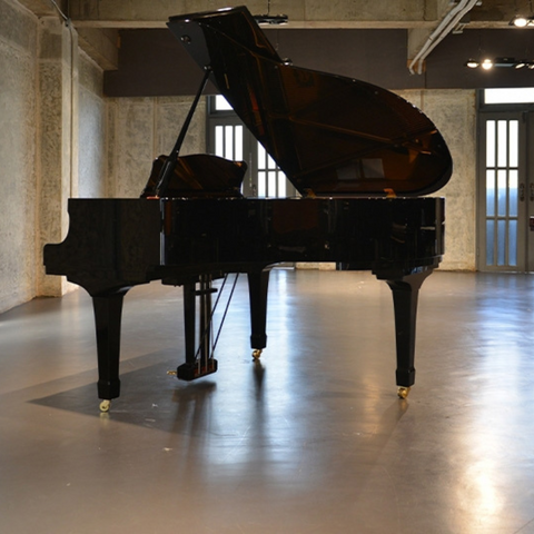 Yamaha C1L Grand Piano - Black (Reconditioned) Yamaha C1L Grand Piano - Black (Reconditioned)