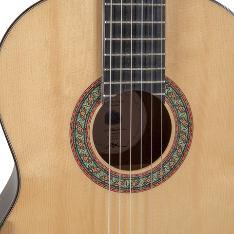 Manuel Rodríguez Superior B Spruce Classical Guitar 4/4 Manuel Rodríguez Superior B Spruce Classical Guitar 4/4