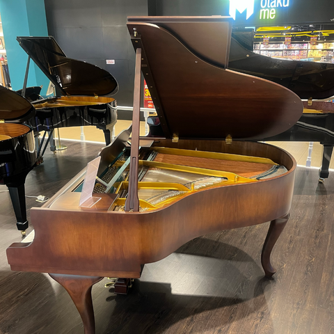 Steinway & Sons S-155 Grand Piano – Walnut (Pre-Owned) Steinway & Sons S-155 Grand Piano – Walnut (Pre-Owned)