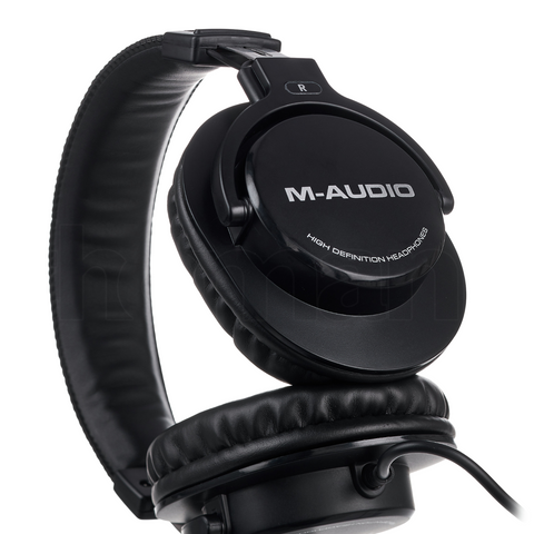 M-Audio AIR 192|4 SPRO Studio Pro Bundle M-Audio AIR 192|4 SPRO Studio Pro Bundle