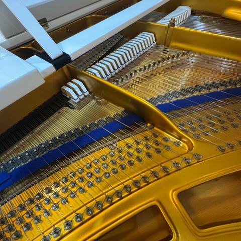 Blüthner Model 6 Grand Piano – White (Renewed) Blüthner Model 6 Grand Piano – White (Renewed)