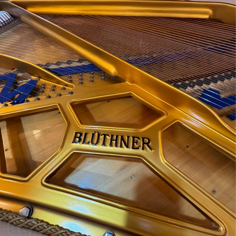 Blüthner Model 6 Grand Piano – White (Renewed) Blüthner Model 6 Grand Piano – White (Renewed)