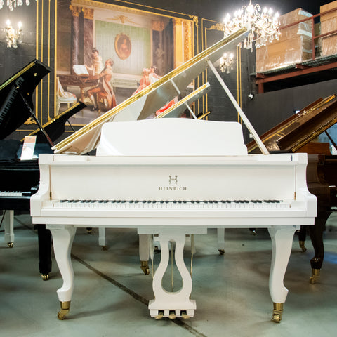 Heinrich HGP-152W WSP Grand Piano Curly legs - White Heinrich HGP-152W WSP Grand Piano Curly legs - White