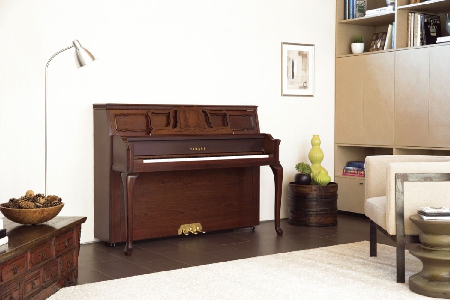 Used Upright Piano in Dubai, UAE Buy Used Piano in UAE