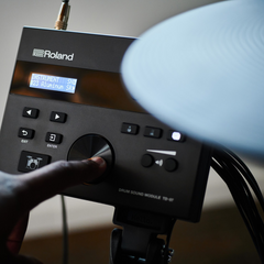 طقم الطبول الإلكترونية رولاند TD-07KVX V-Drums