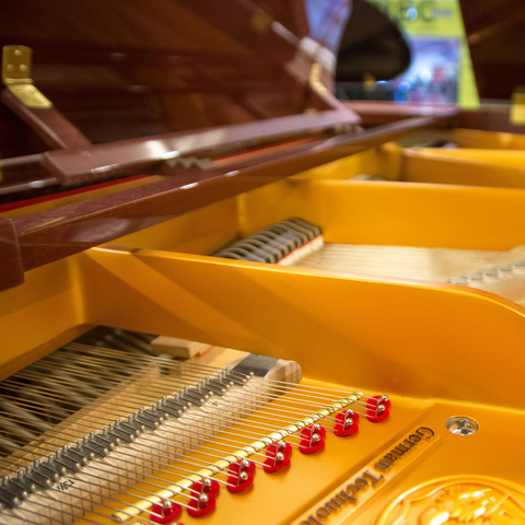 Ritmüller R8 Baby Grand Piano – Brown