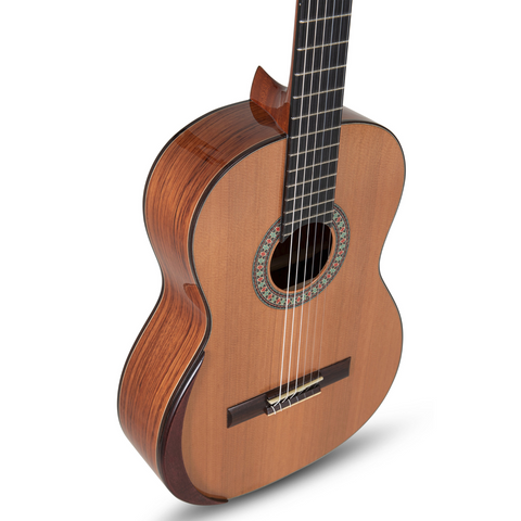 Manuel Rodríguez Superior A Cedar Classical Guitar 4/4