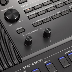 Yamaha PSR-SX700 Arranger Workstation