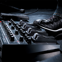 BOSS ME-80 Guitar Multiple Effects Processor