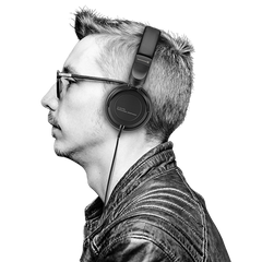 Beyerdynamic DT240PRO Mobile Studio Headphones - Black
