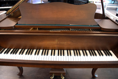 Steinway & Sons Baby Grand Piano S-155  (Pre-Owned)